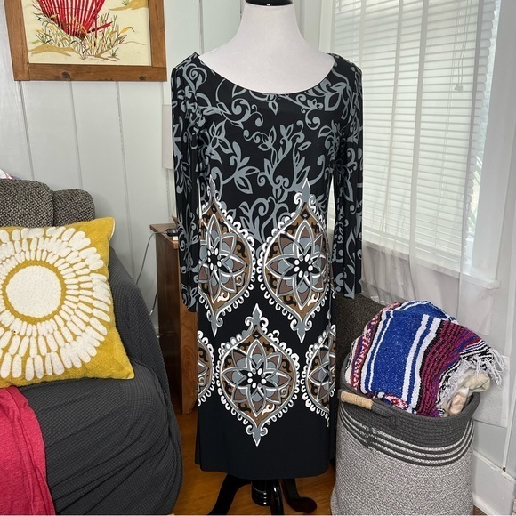 Lucy & Laurel Dresses & Skirts - Lucy & Laurel Sheath Dress Womens Black Blue White Stretch Bell Sleeve D6-20